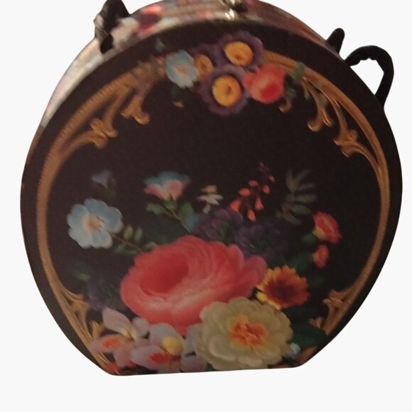 John Grossman Punch Studio Round Box Cottage Floral Storage Gift Box - Picture 9 of 10